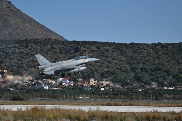 Πώληση 32 F-16 στην Ουκρανία μέσω Τσεχίας ως απάντηση στην πίεση για αποστολή Patriot και S-300