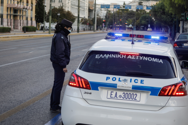 Άγνωστος επιτέθηκε σε τρεις γυναίκες στα Εξάρχεια