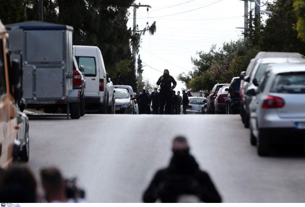 Καραϊβάζ: Tέσσερα τα ονόματα πίσω από την εκτέλεση - Τα νέα στοιχεία που «διαβάζει» η ΕΛΑΣ από τις κάμερες (βίντεο)