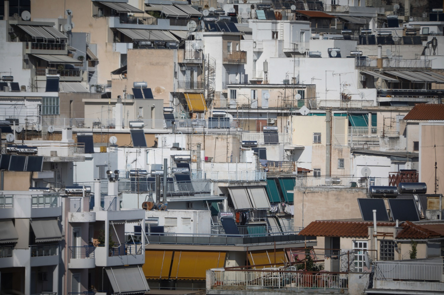 Στα ΑΤΜ η αποζημίωση για τα κουρεμένα ενοίκια Απριλίου