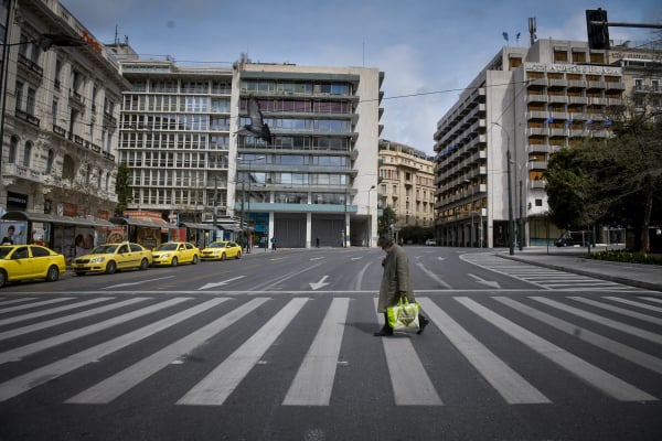 Lockdown: Πώς άλλαξαν οι συνήθειες των Αθηναίων στον πρώτο εγκλεισμό, τι έγινε με χάπια και κάπνισμα