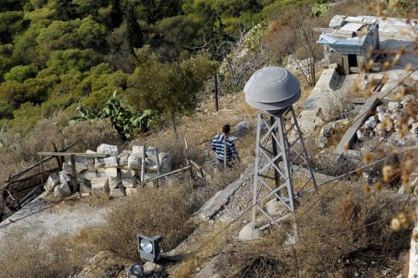 Γιατί ήχησαν οι σειρήνες πολέμου σε όλη την Ελλάδα