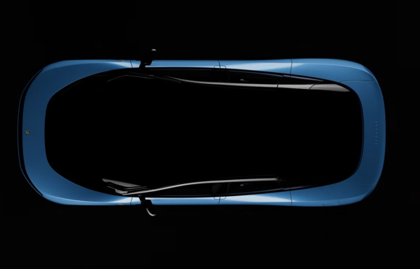 Luce, το πρώτο πλήρως ηλεκτρικό αυτοκίνητο της Ferrari που διχάζει τα social - «Για τα σκουπίδια», «αριστούργημα» (Βίντεο)