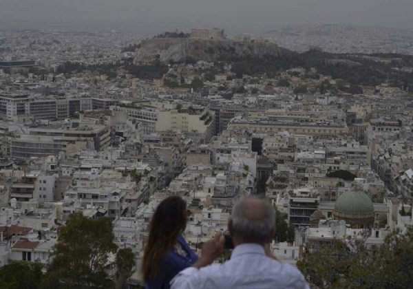 Καιρός: Νεφώσεις και πτώση της θερμοκρασίας αύριο - Αναλυτική πρόγνωση από την ΕΜΥ