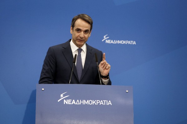 Μητσοτάκης: Καλώ τον κ. Τσίπρα να μην υπογράψει τη συμφωνία - Είναι εθνική υποχώρηση 