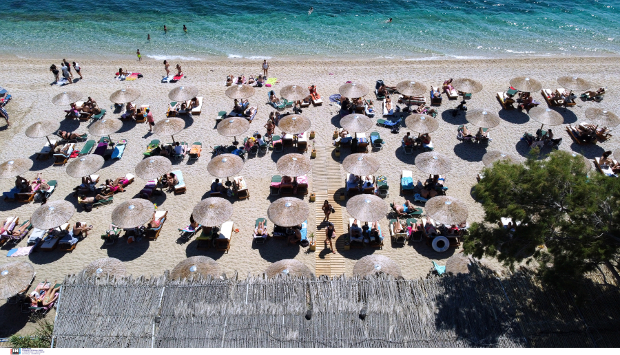 «Λουκέτο» σε beach bar: Τους έπιασαν επ&#039; αυτοφώρω να μην κόβουν αποδείξεις και ο ιδιοκτήτης ζήτησε συγγνώμη