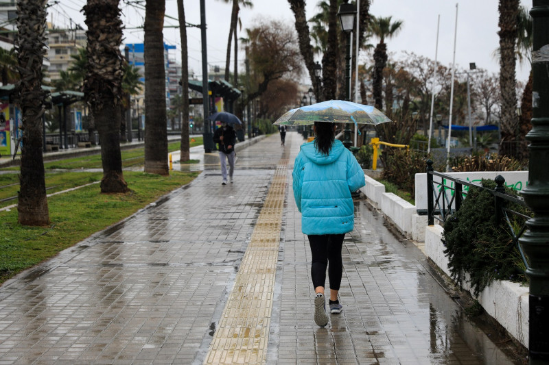 Καιρός: Νεφώσεις, βροχές και χιόνια στα ορεινά