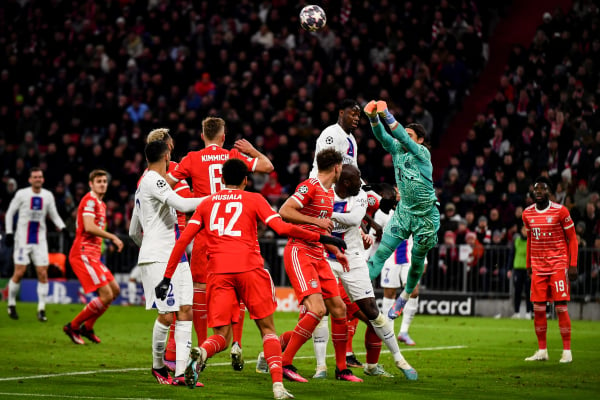 Champions League: Η Μπάγερν νίκησε 2-0 την Παρί και σφράγισε εισιτήριο για τους «8»