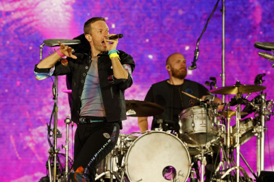 Οι Coldplay μείωσαν το περιβαλλοντικό τους αποτύπωμα και το ανακοίνωσαν επίσημα