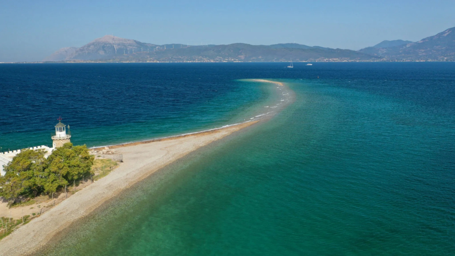 Αχαΐα: 6+1 παράλιες που πρέπει να επισκεφθείτε