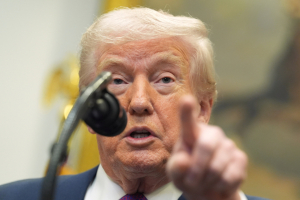 Τραμπ για Ιράν: Πρέπει να κάνουμε συμφωνία αλλιώς θα είναι πολύ τραυματικό