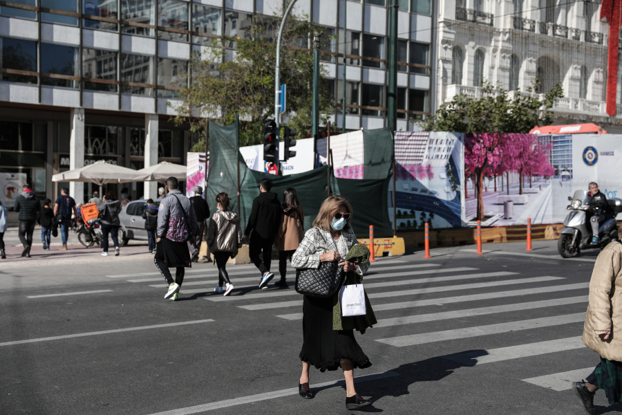 Η Εφορία σβήνει χρέη: Ποιοι βγαίνουν από τη λίστα των οφειλετών