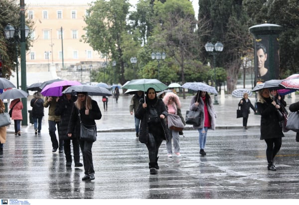 Καιρός: Νέο κύμα κακοκαιρίας και το Σάββατο με καταιγίδες, πού θα «χτυπήσει»