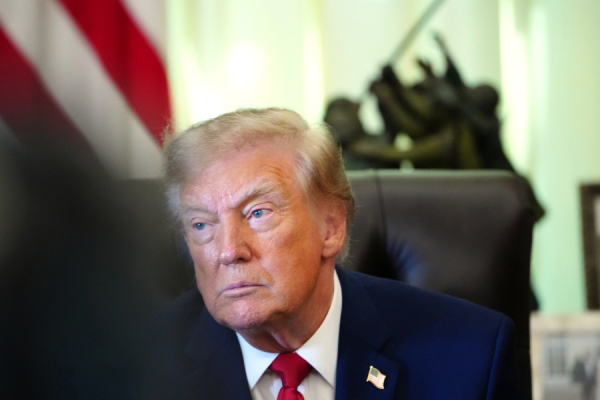 Ο Τραμπ φτιάχνει κλίμα νοθείας
