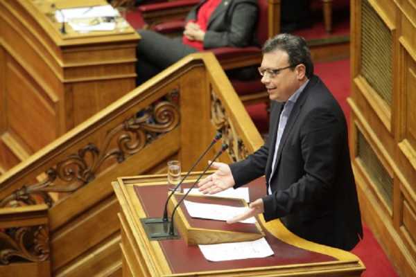 Φάμελλος: Η διαπραγμάτευση με τη κοινωνία θα βελτιώνει τα πράγματα