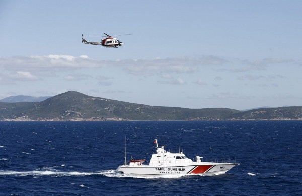 Επιβεβαιώνονται τα τροχιοδεικτικά πυρά κατά ελικοπτέρου της τουρκικής ακτοφυλακής στην Ρω