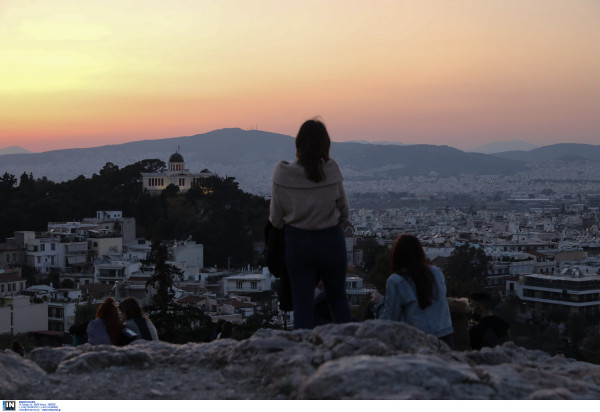 Ανοιξιάτικος ο καιρός αύριο Πέμπτη, πού θα βρέξει