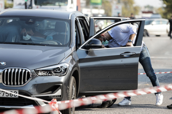 Μαφιόζικη επίθεση στο Χαϊδάρι: Προς απόταξη εξαιτίας... πλαστού πτυχίου αγγλικών ο αστυνομικός που βρίσκονταν κοντά στο σημείο