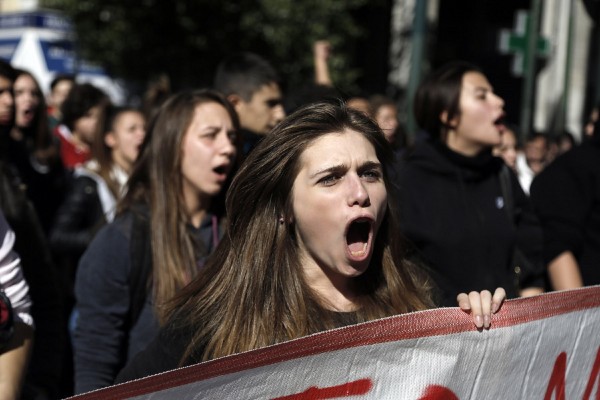 Στους δρόμους και οι μαθητές του Βόλου