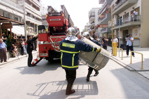 Εργατικό ατύχημα με 3 τραυματίες σε μεγάλο κατάστημα στο Παγκράτι