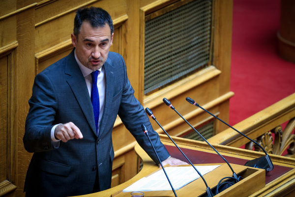 Ο Χαρίτσης και ο ...Μάκαρης