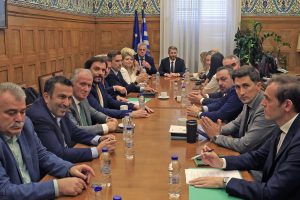 Τροπολογία του ΠΑΣΟΚ για την πρόσβαση των παιδιών στα social media – Tι προτείνει