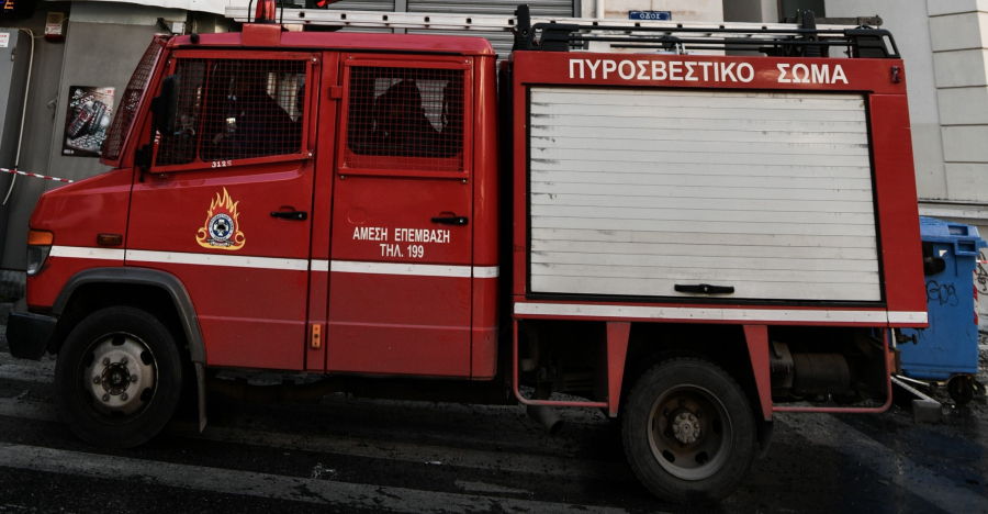 Ιωάννινα: Θρίλερ με αυτοκίνητο που «κρεμάστηκε» στο χείλος του γκρεμού