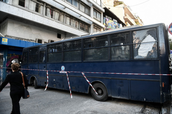 Σύγκλητος ΑΣΟΕΕ: Κινδυνεύουν φοιτητές και προσωπικό από τα επεισόδια αγνώστων