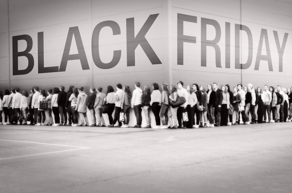 «Μαϊμού» οι εκπτώσεις της «Black Friday» στην Ελλάδα - Τι να προσέξετε στις αγορές σας