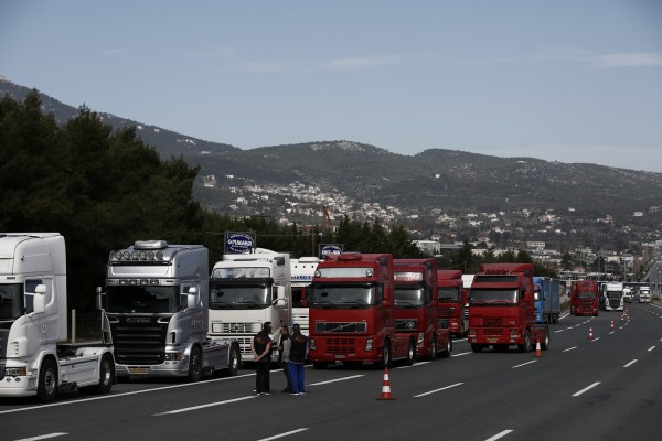 Από αύριο η απαγόρευση κυκλοφορίας των φορτηγών