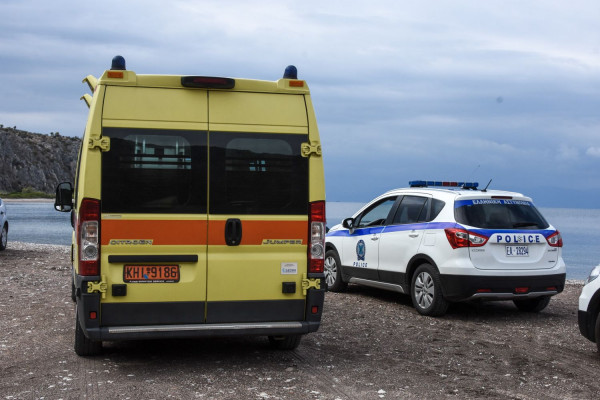 Τρίκαλα: Τυλίχθηκε στις φλόγες και έπεσε από το μπαλκόνι