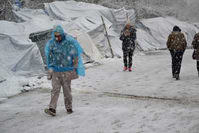 Και 20χρονος από τη Μόρια στην εντατική εξαιτίας αναθυμιάσεων από μαγκάλι