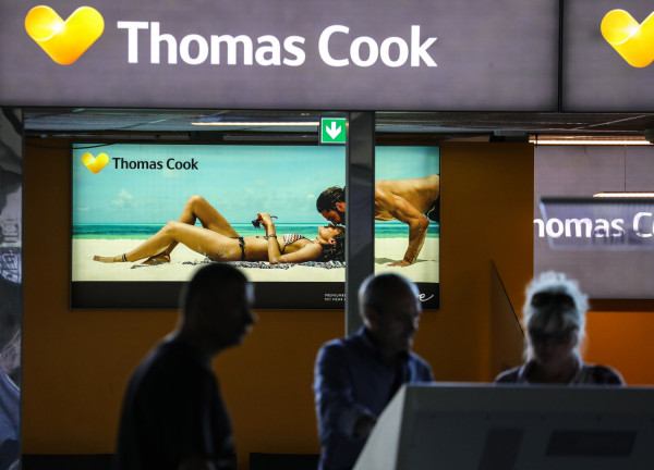 Thomas Cook: Σοβαρό πλήγμα για τον τουρισμό στην Ελλάδα - «Στον αέρα» 50.000 τουρίστες και επιχειρήσεις