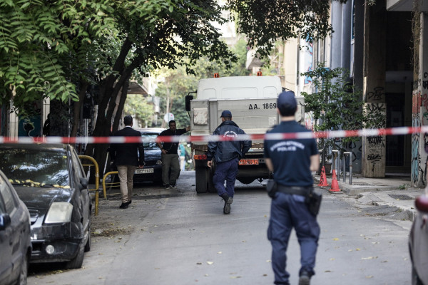 Ύποπτο αντικείμενο στο Κολωνάκι: Πραγματοποιήθηκε ελεγχόμενη έκρηξη