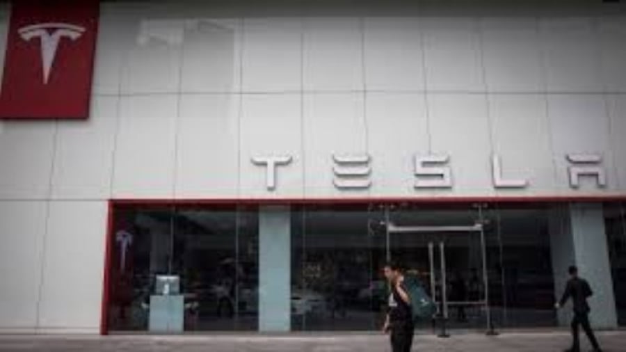 Tesla: Παραγωγή - ορόσημο 3 εκατ. ηλεκτρικών οχημάτων στη Σανγκάη