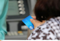 Συντάξεις Ιανουαρίου 2022: Νωρίτερα στα ATM λόγω Χριστουγέννων οι συνταξιούχοι, αναλυτικά οι πληρωμές