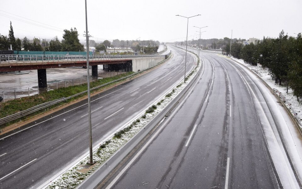 «Σπάει στα δυο» η χώρα: Κλειστή η Αττική Οδός σε τμήματα – Μέχρι τις 23.00 η Αθηνών – Λαμίας