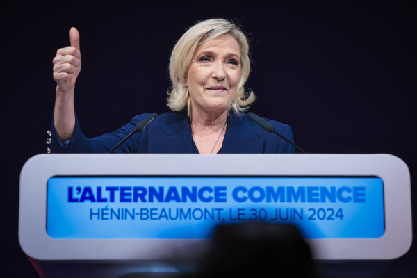 Εκλογές στη Γαλλία: Μέτωπο απέναντι στην Ακροδεξιά, τουλάχιστον 200 υποψήφιοι αποσύρθηκαν