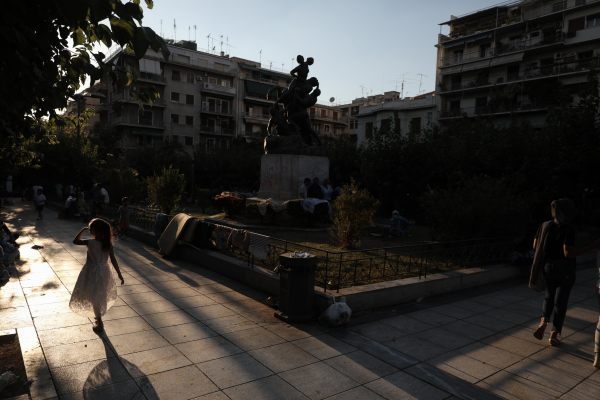 Συναγερμός στην πλατεία Βικτωρίας: Ένοπλοι προσπάθησαν να απαγάγουν τον εγγονό Αφγανού υπουργού