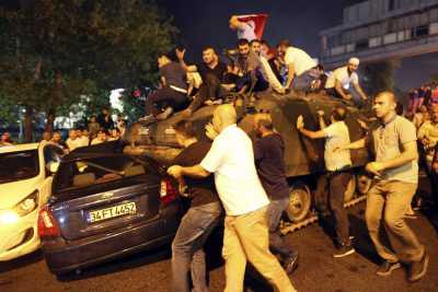 Επιβλήθηκαν οι πρώτες ποινές για το αποτυχημένο πραξικόπημα στην Τουρκία