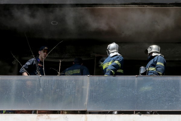 Νεκρό άτομο εντοπίστηκε κατά τη διάρκεια κατάσβεσης πυρκαγιάς σε μεζονέτα