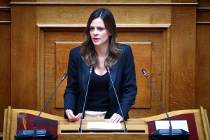 Αχτσιόγλου: Η ΕΛΑΣ μπορεί να γίνει ο πόλος που θα αντιπαρατεθεί με τον Μητσοτάκη