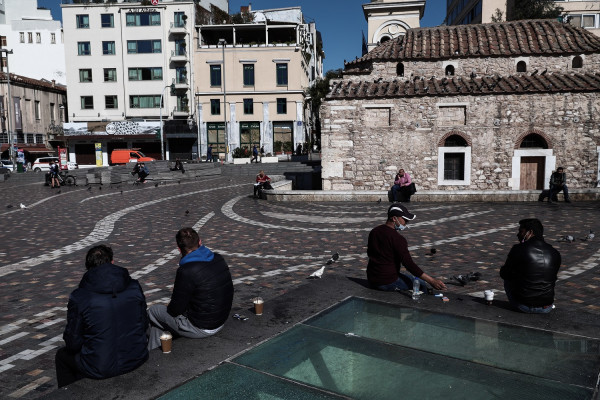 Χαμηλότερα από την Τρίτη τα κρούσματα σήμερα 10/3, πού αναμένεται να κινηθούν