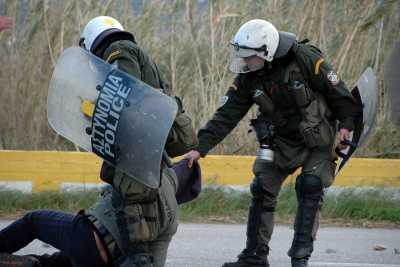 Το ΠΑΣΟΚ ζητά την απόσυρση των ΜΑΤ από τη Κω