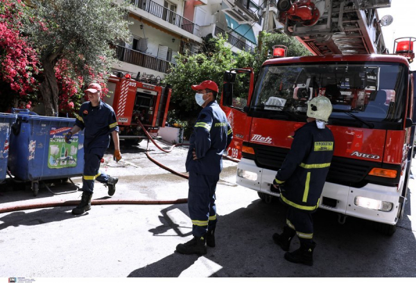 Τραγωδία στο Βόλο: 67χρονη πέθανε από αναθυμιάσεις μετά από φωτιά στο σπίτι της