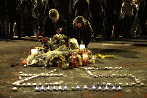 HRW για Ελλάδα: Η κυβέρνηση υπονομεύει θεσμούς, παραβιάζει ανθρώπινα δικαιώματα