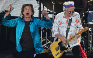 Οι Rolling Stones τιμούν την ελληνική γλώσσα