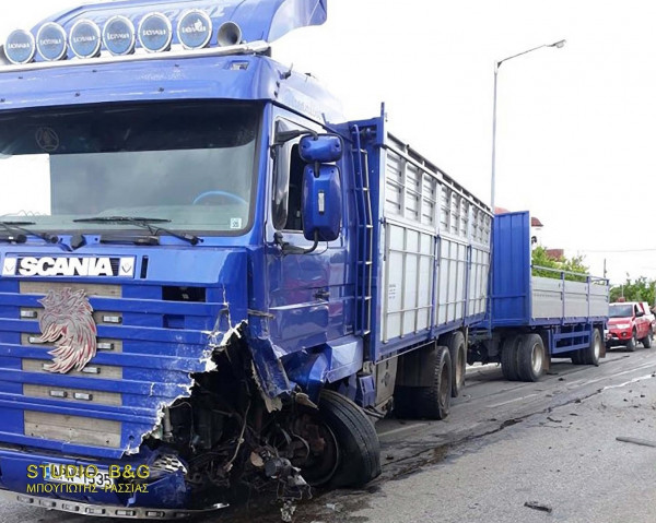 Σοκάρουν οι εικόνες από το τροχαίο στα Φίχτια Αργολίδας - Ένας νεκρός (pics+vid)