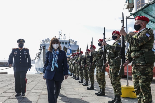 Στη Γαύδο η Σακελλαροπούλου για τα Θεοφάνεια: Ανακηρύχθηκε επίτιμη δημότης του ακριτικού νησιού