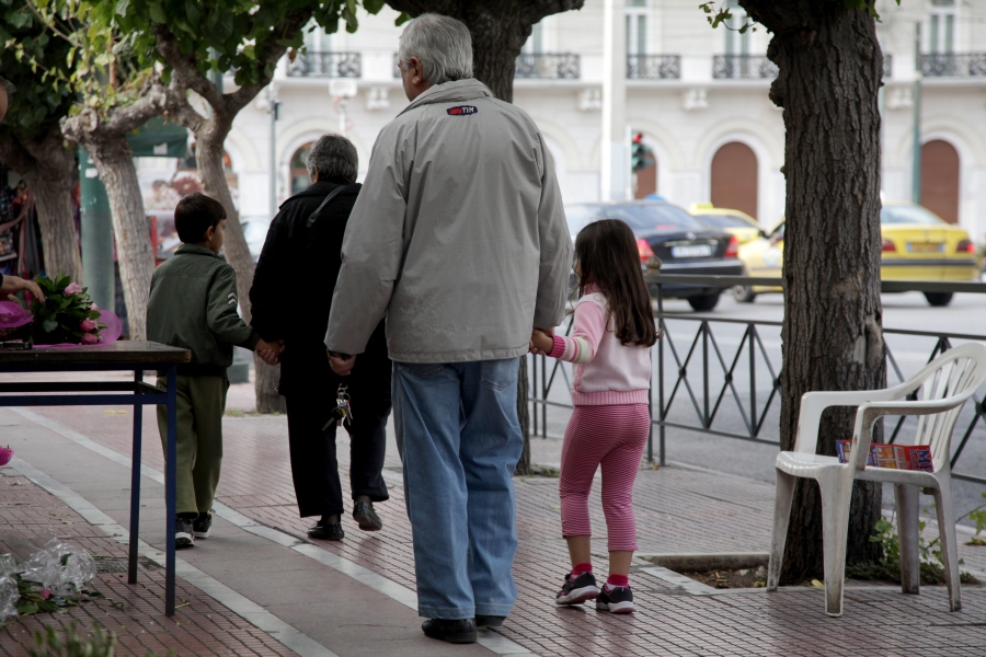 Επίδομα προσωπικής διαφοράς, αυξήσεις συντάξεων, δωρεάν φάρμακα -Τα νέα μέτρα για τους συνταξιούχους